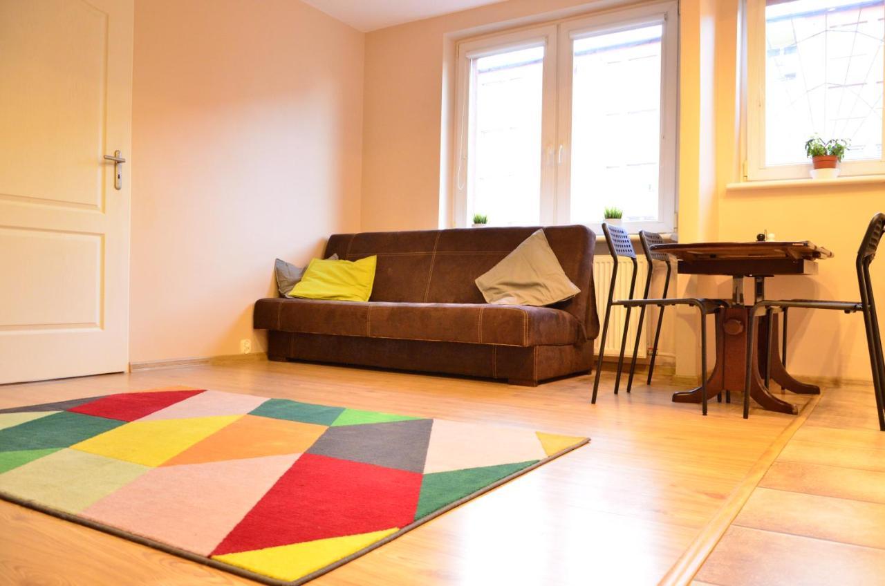 Cozy Apartment By The Old Town กดัญสก์ ภายนอก รูปภาพ